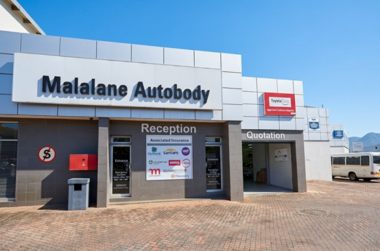 Malalane Autobody - Entrance